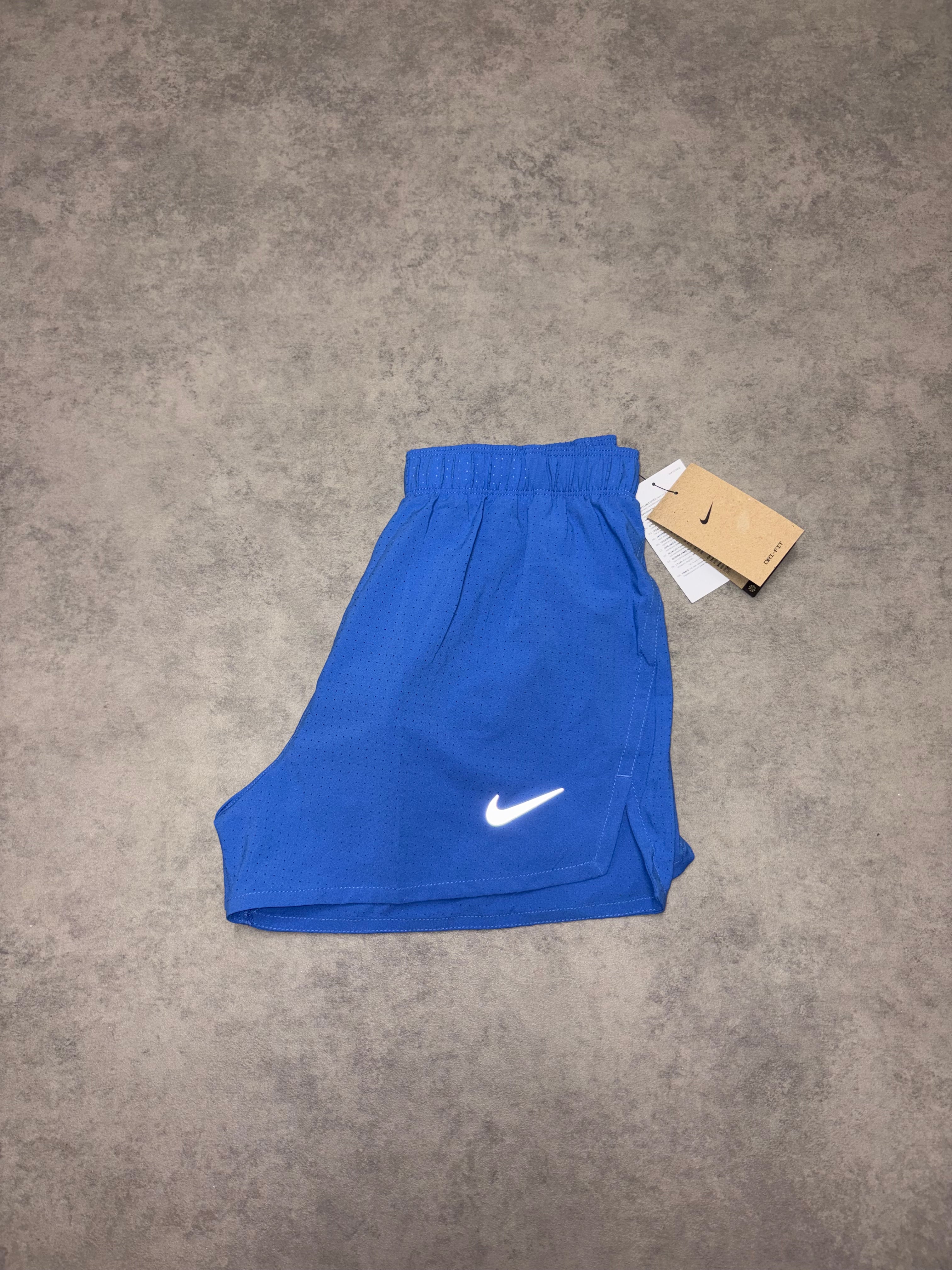 Nike Stride 3” Running Shorts - Blue