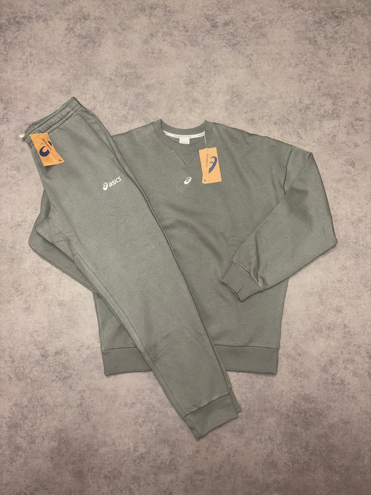 Asics Fleece Relaxed Crew Neck - Lichen Green