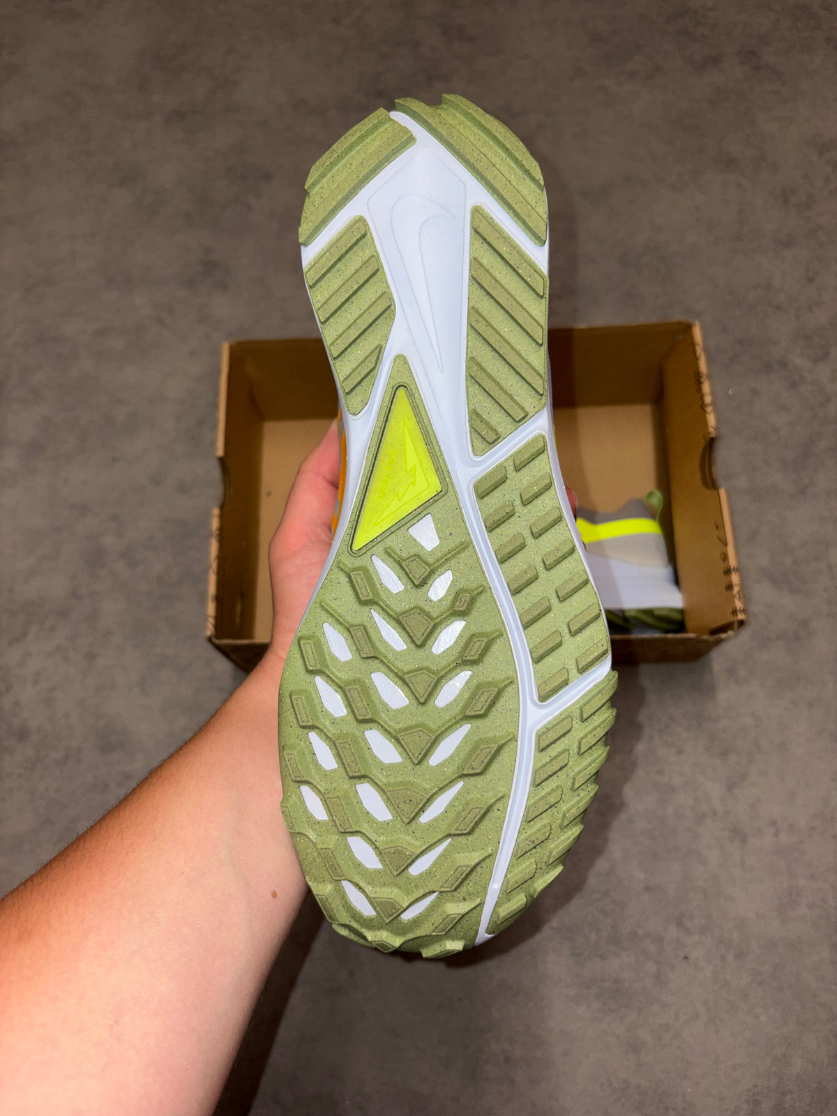 Nike React Pegasus Trail 4 - Volt Cobblestone