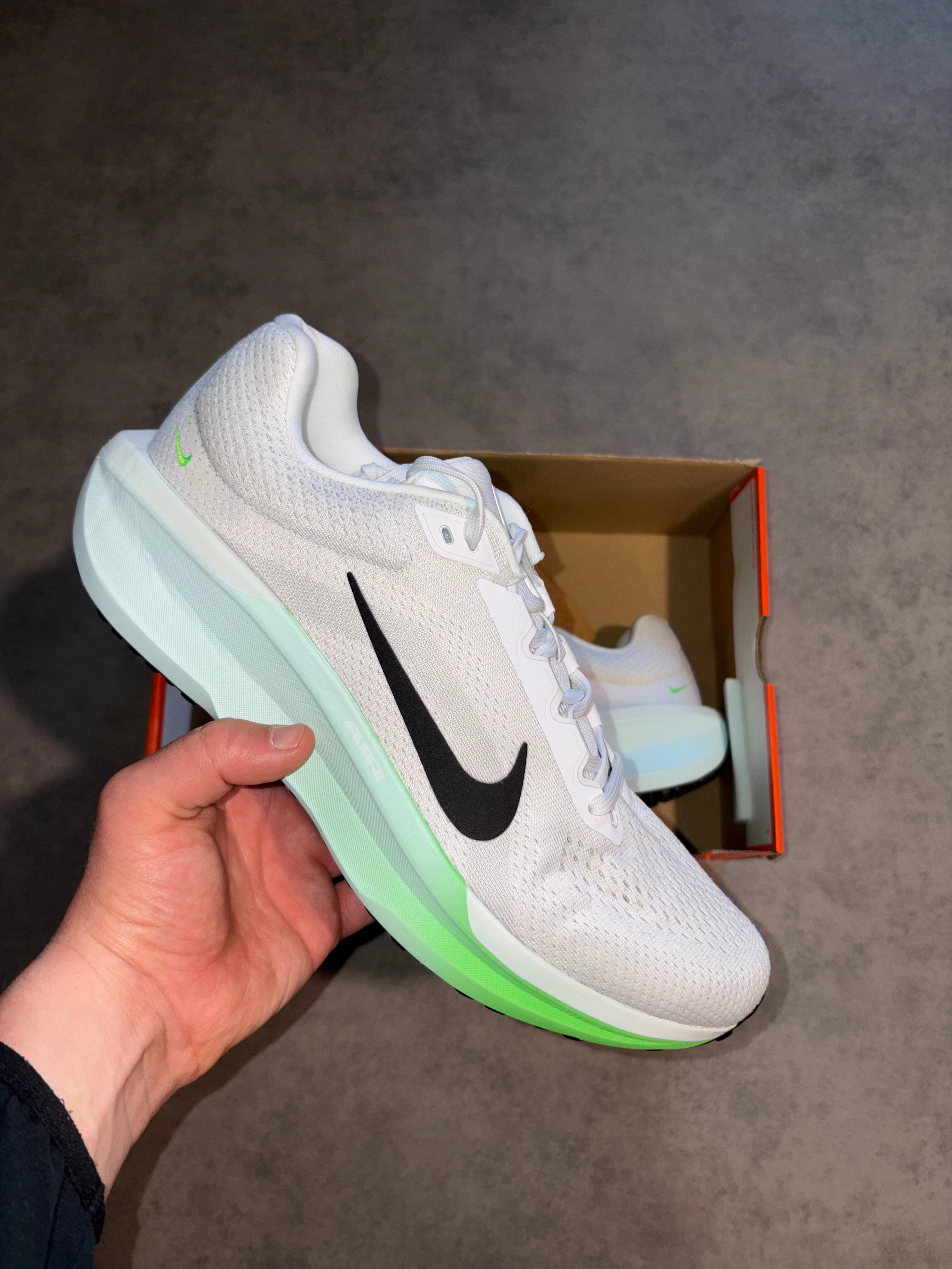 Nike Air Winflo 11 Trainers - Apple Green