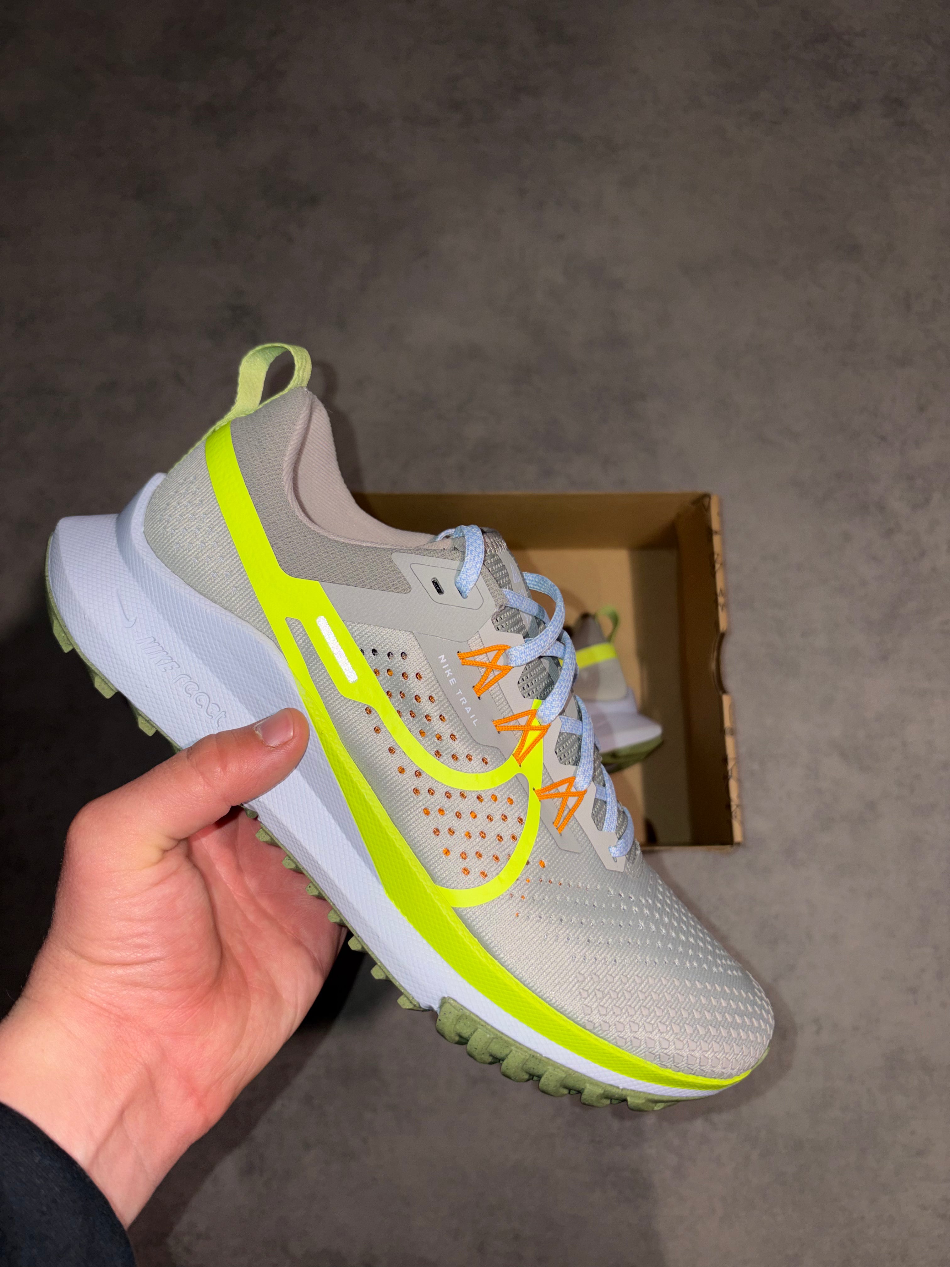 Nike React Pegasus Trail 4 - Volt Cobblestone