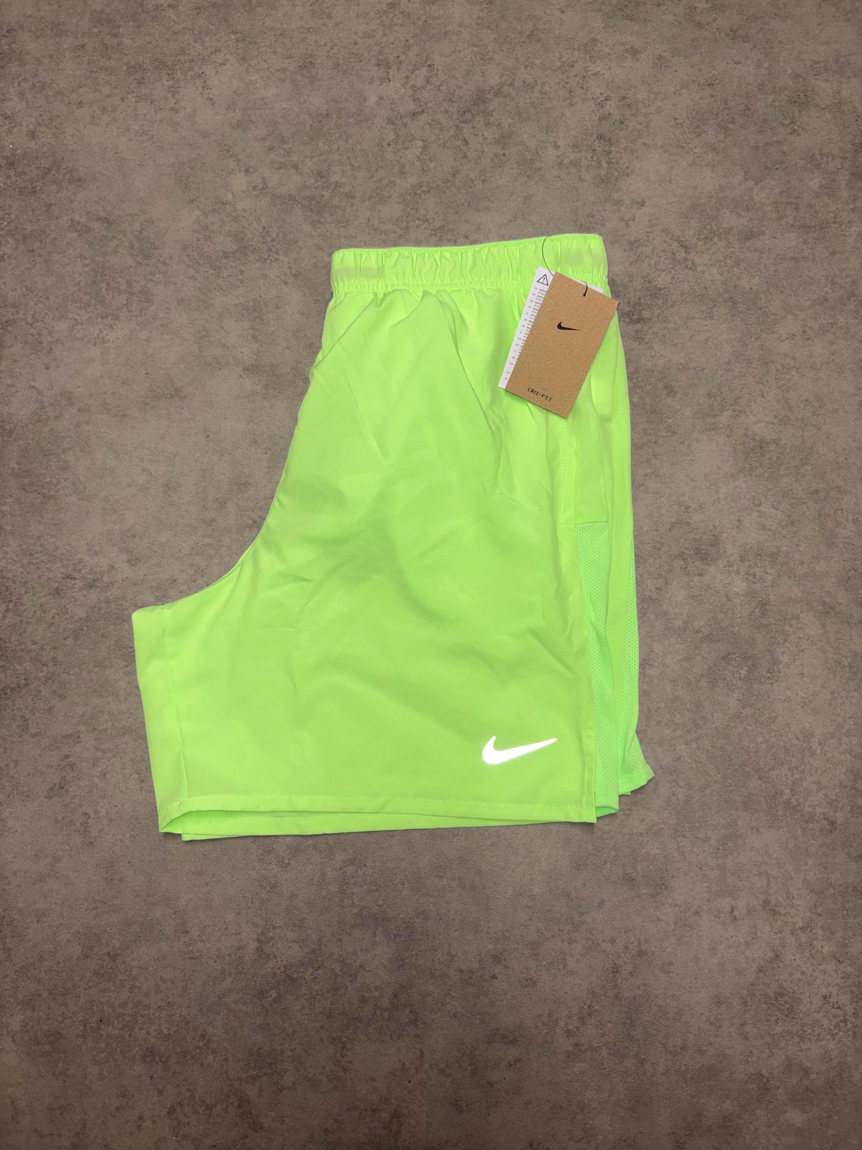Nike 7” Challenger Shorts - Green Apple