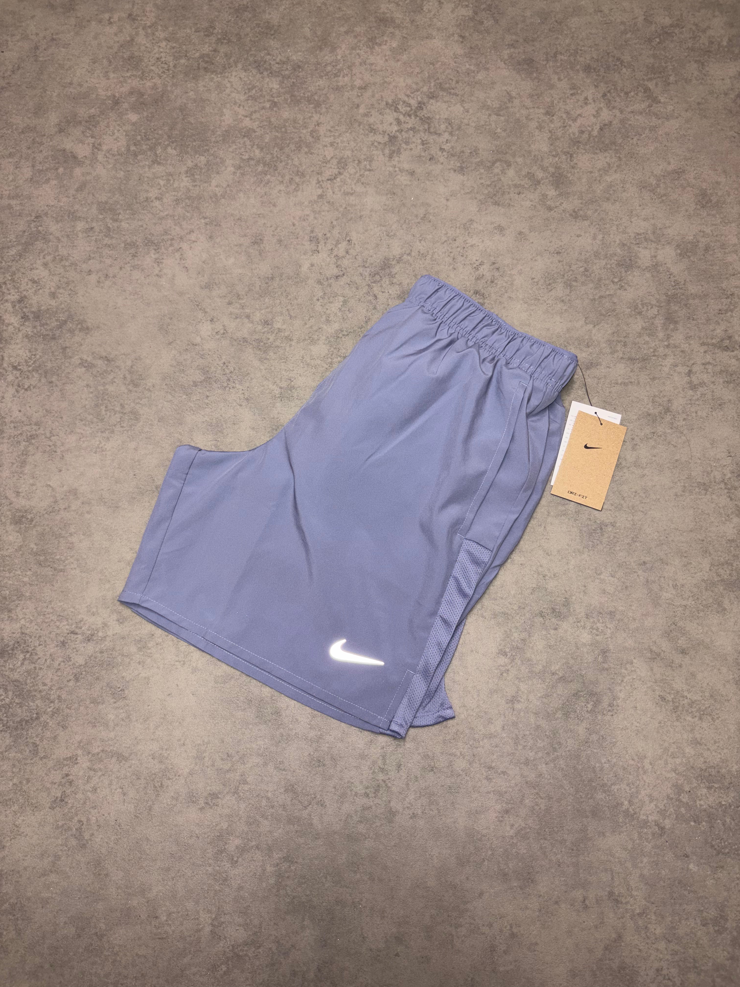 Nike Challenger 7” Shorts - Lilac