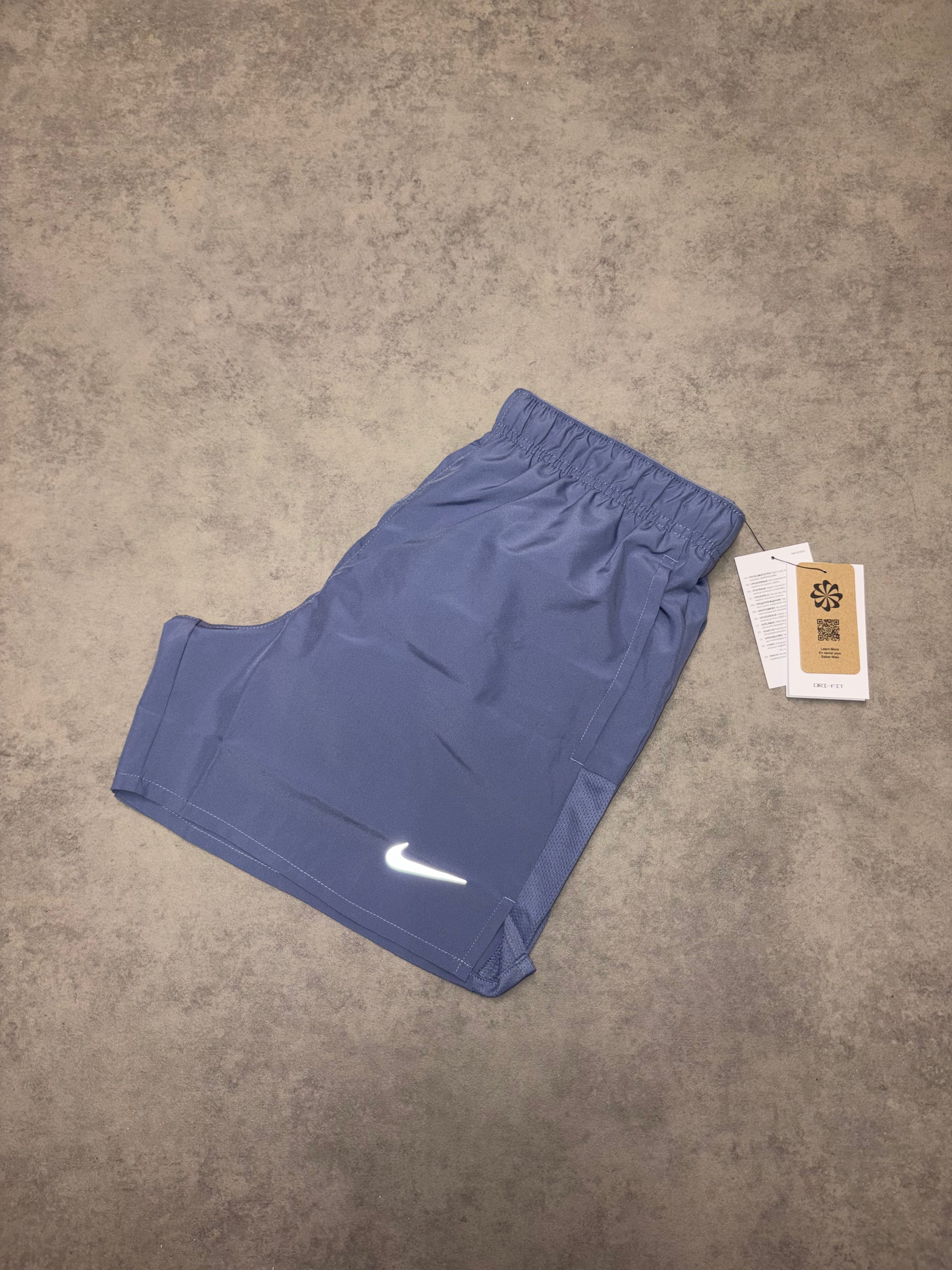 Nike Challenger 5” Shorts - World Indigo